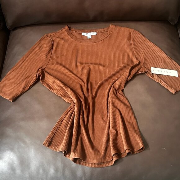 NWOT Cyrus Ribbed Brown Top Size M - Picture 5 of 5